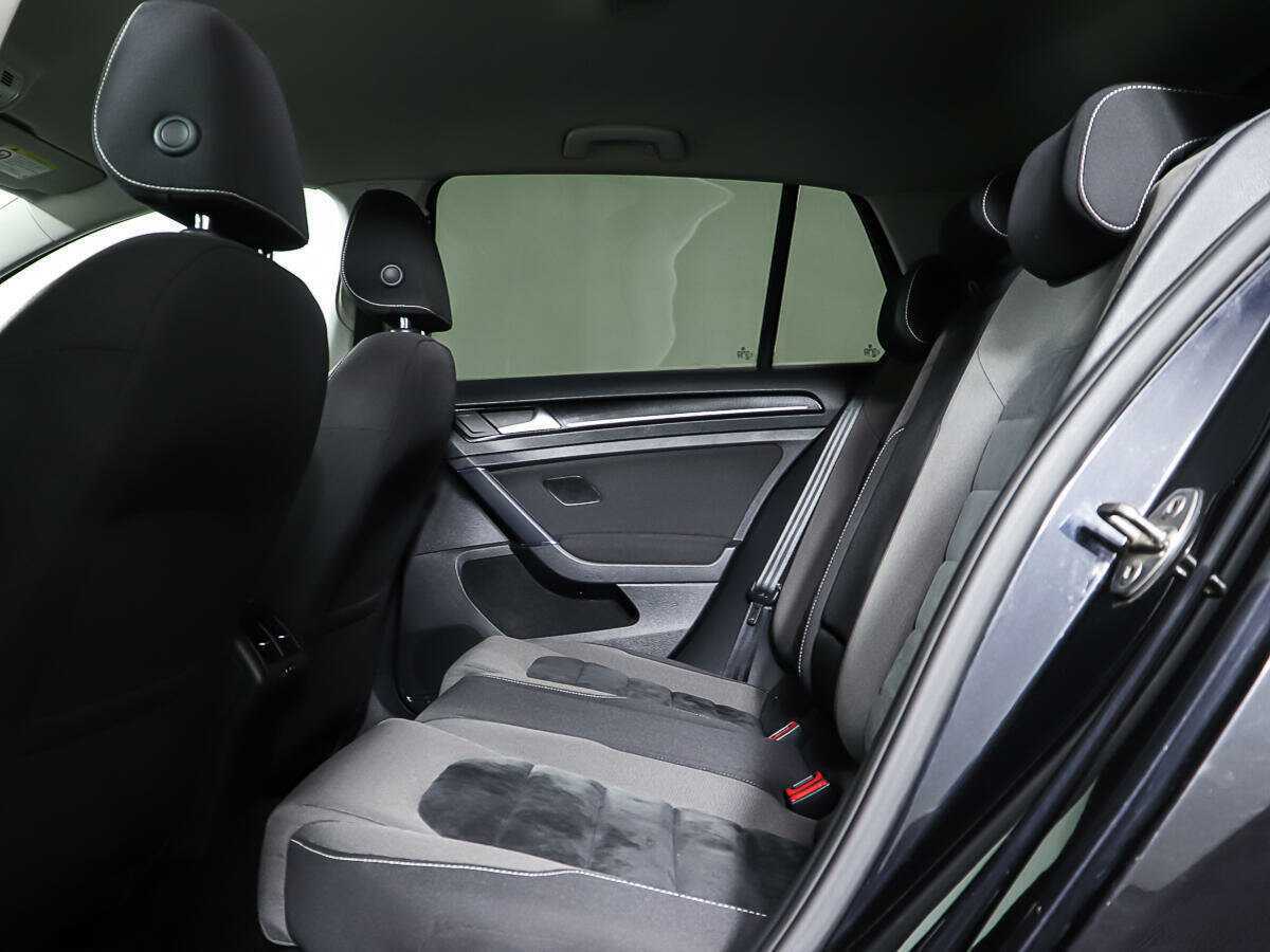 Б/У Фольксваген Гольф 2013 года. Фото: #10