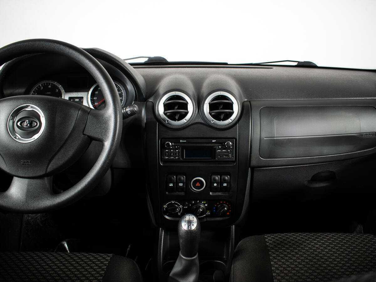 Б/У Лада (ВАЗ) Ларгус 2015 года. Фото: #10