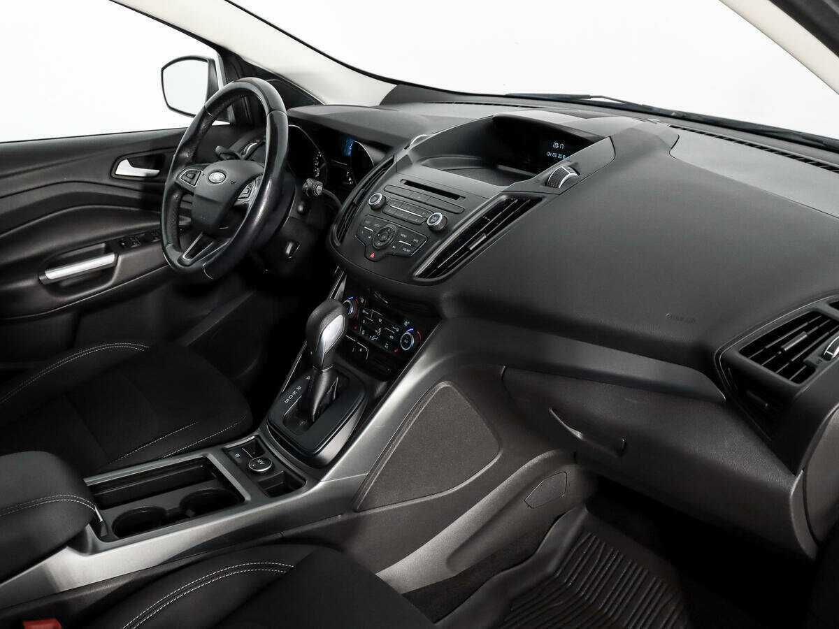 Б/У Форд Куга 2018 года. Фото: #11