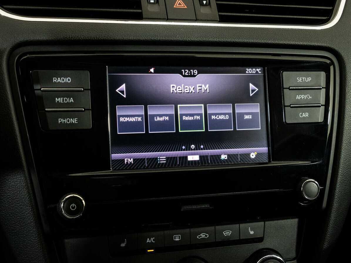 Б/У Шкода Октавия 2018 года. Фото: #11