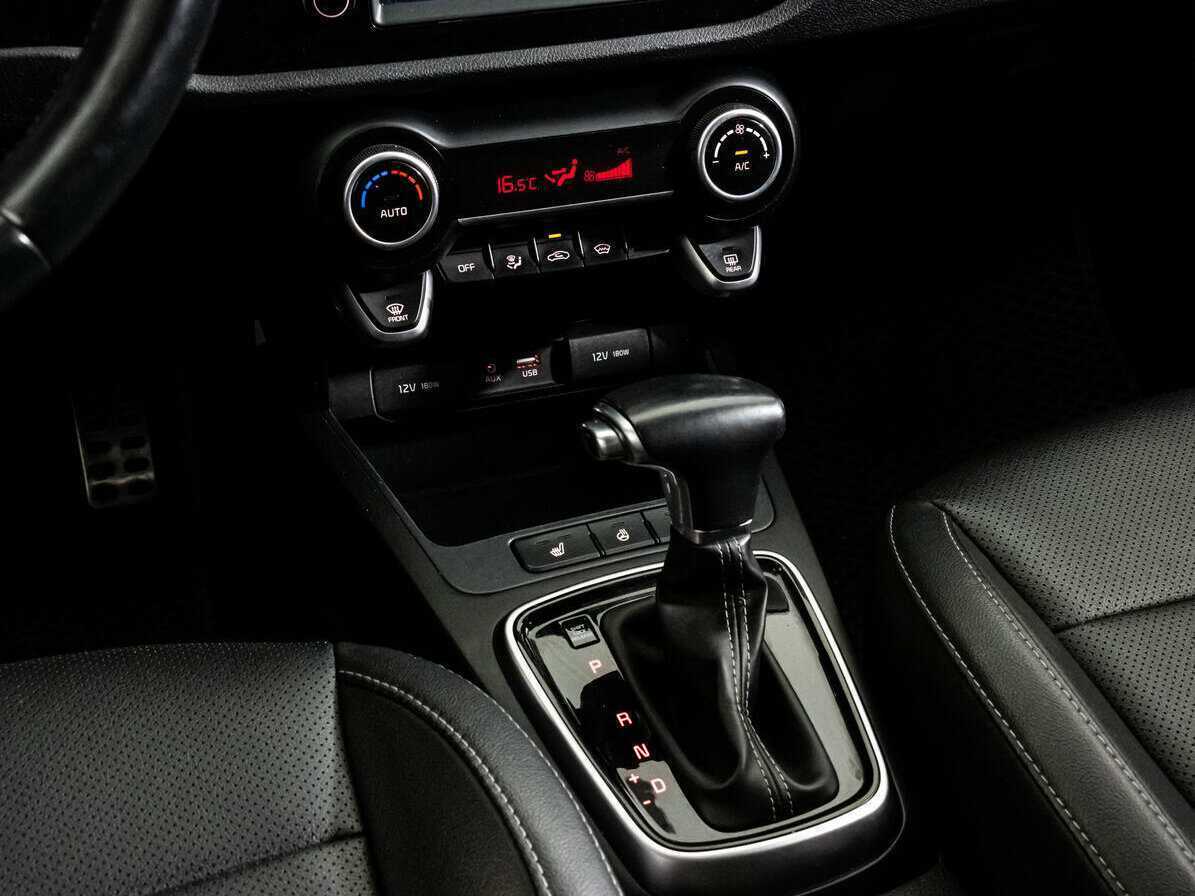 Б/У Киа Рио 2018 года. Фото: #12