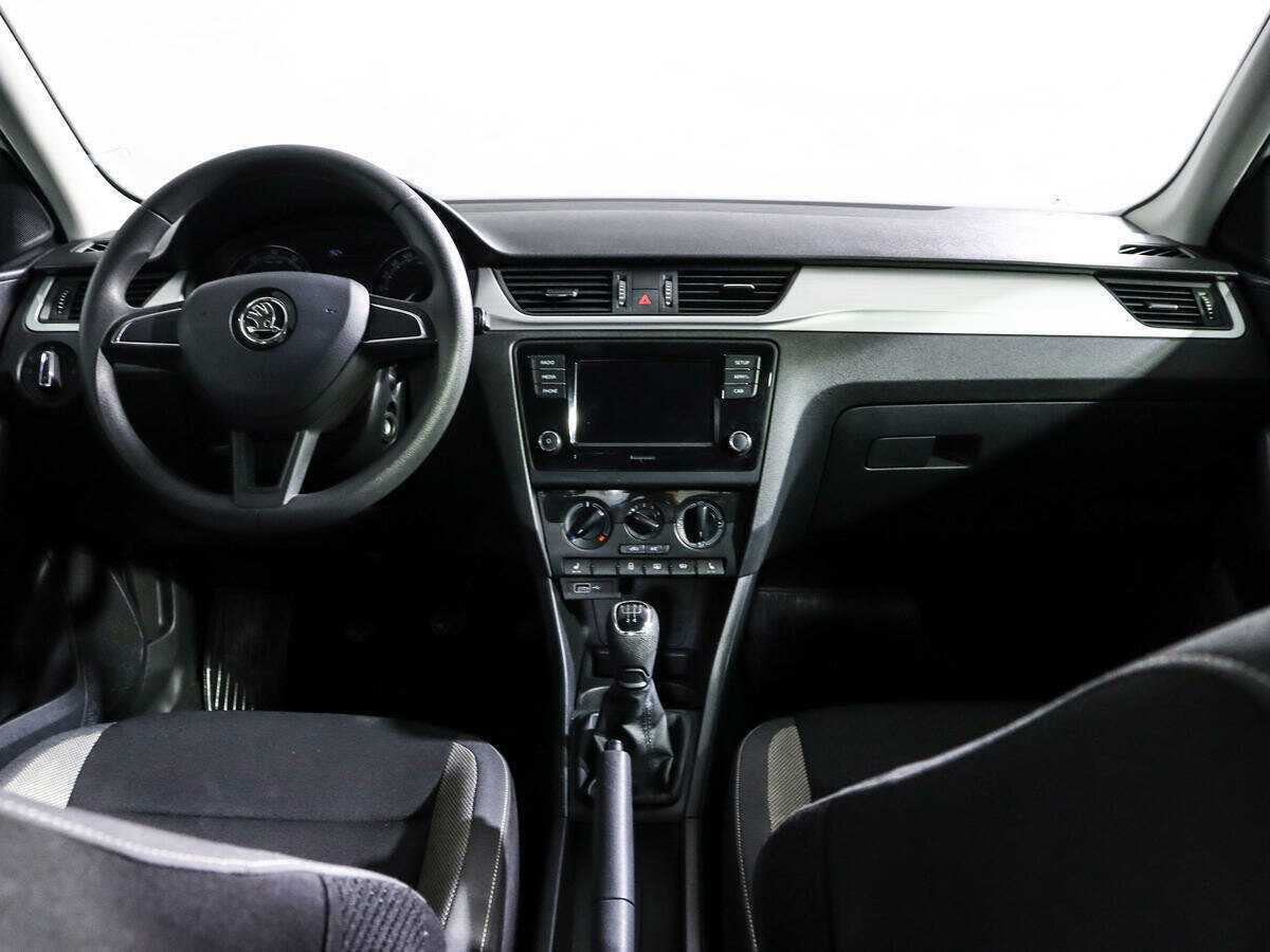 Б/У Шкода Рапид 2019 года. Фото: #9