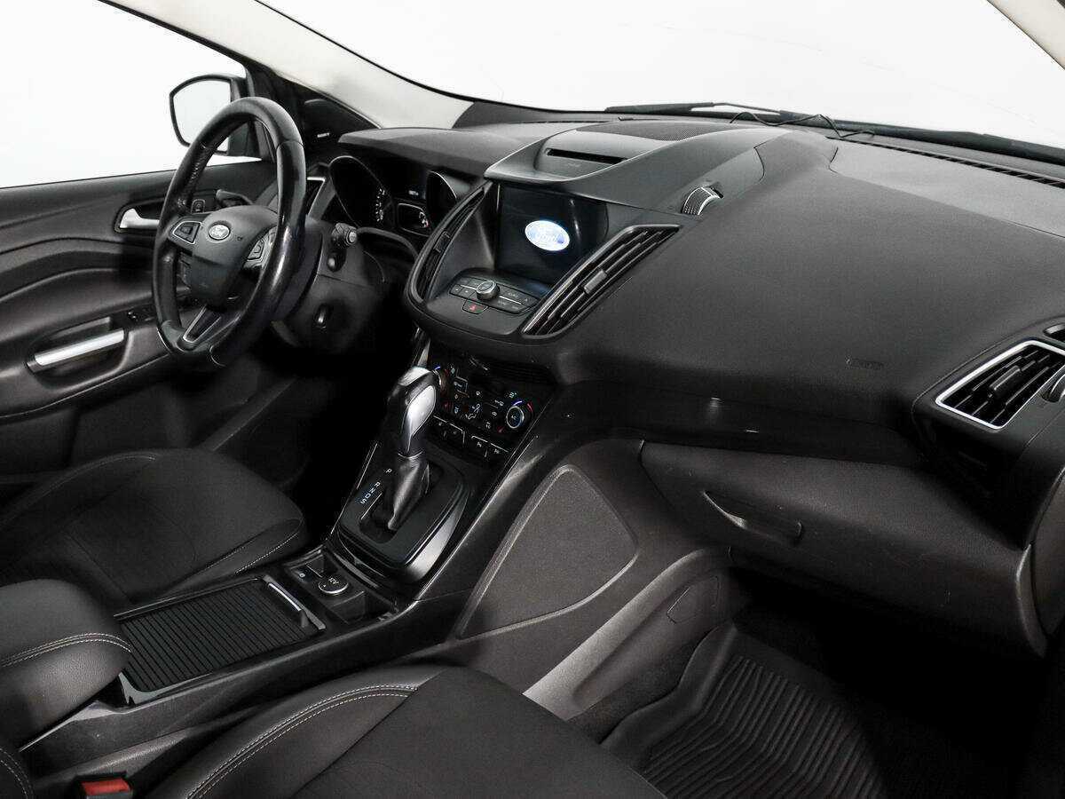 Б/У Форд Куга 2017 года. Фото: #9