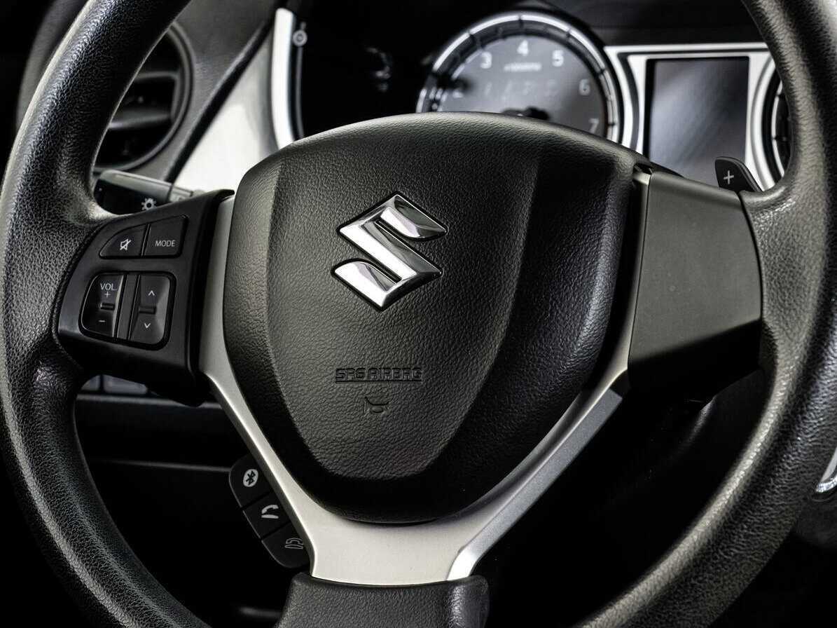 Б/У Сузуки Витара 2017 года. Фото: #12