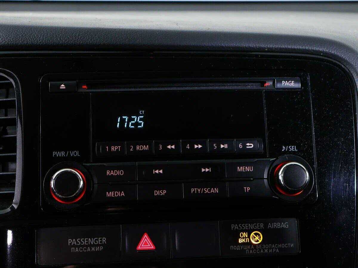 Б/У Митсубиши Оутлэндер 2012 года. Фото: #14