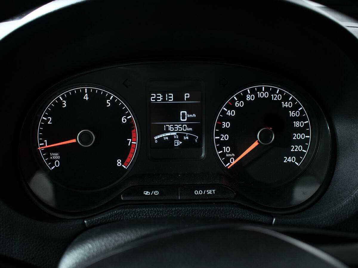 Б/У Фольксваген Поло 2016 года. Фото: #10