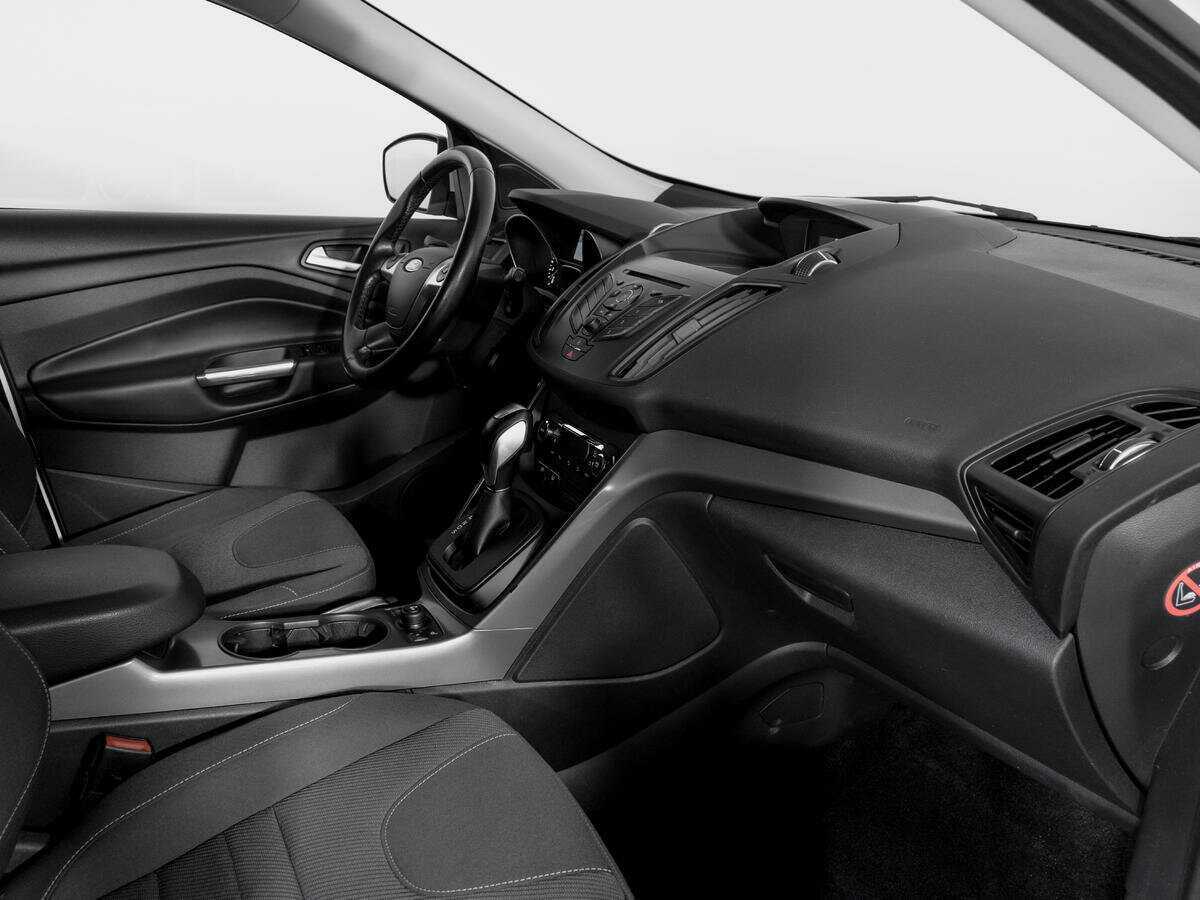 Б/У Форд Куга 2016 года. Фото: #8