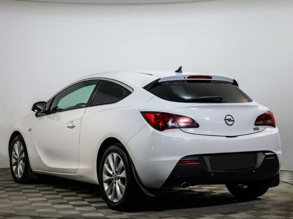 Б/У Опель Астра 2012 года. Фото: #5