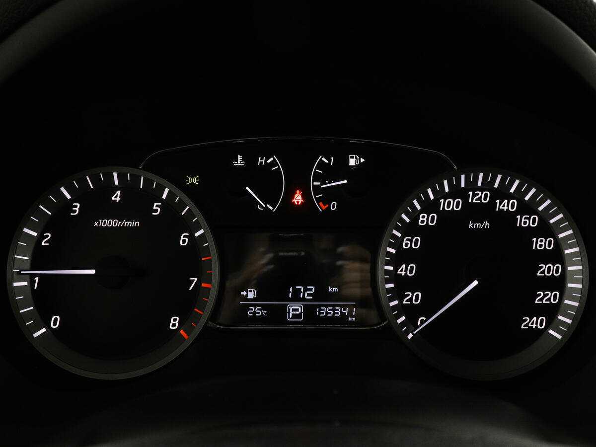 Б/У Ниссан Сентра 2014 года. Фото: #10