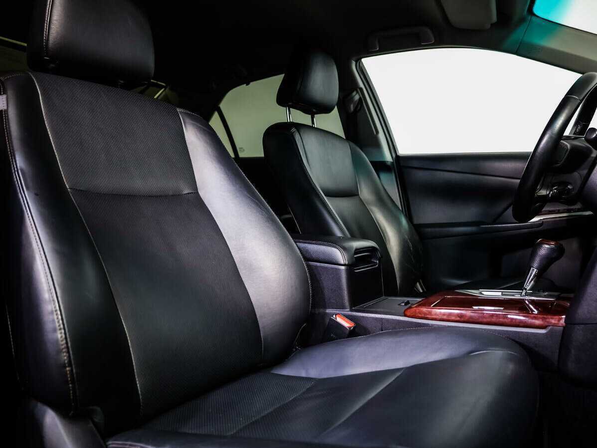 Б/У Тойота Камри 2013 года. Фото: #10