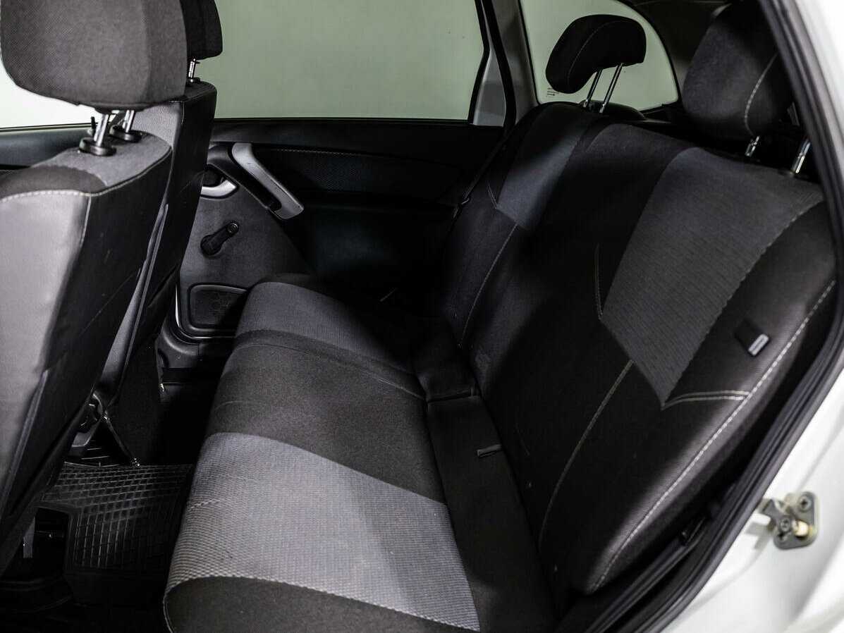 Б/У Лада (ВАЗ) Калина 2017 года. Фото: #9