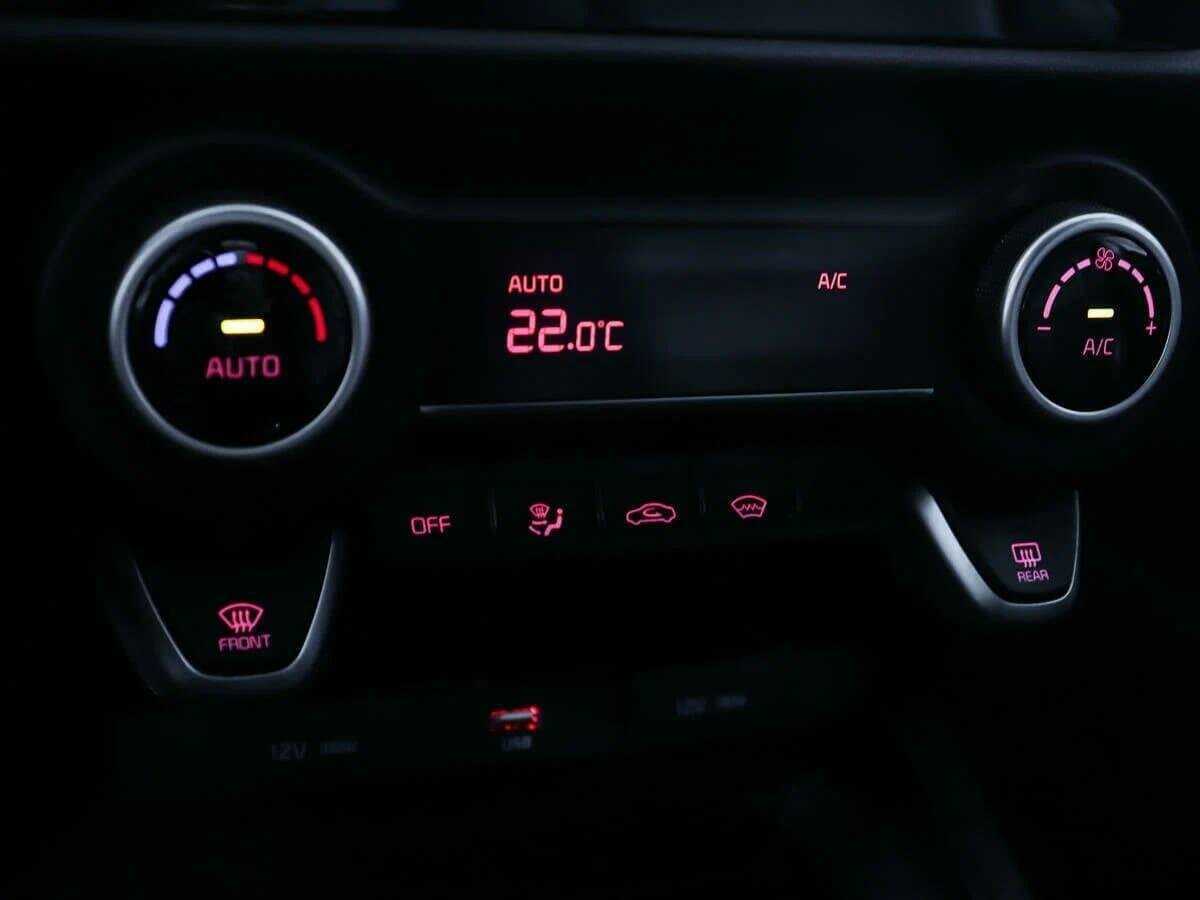 Б/У Киа Рио 2021 года. Фото: #14