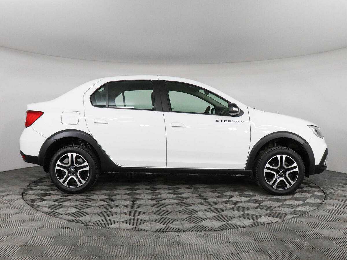 Б/У Рено Логан 2022 года. Фото: #3