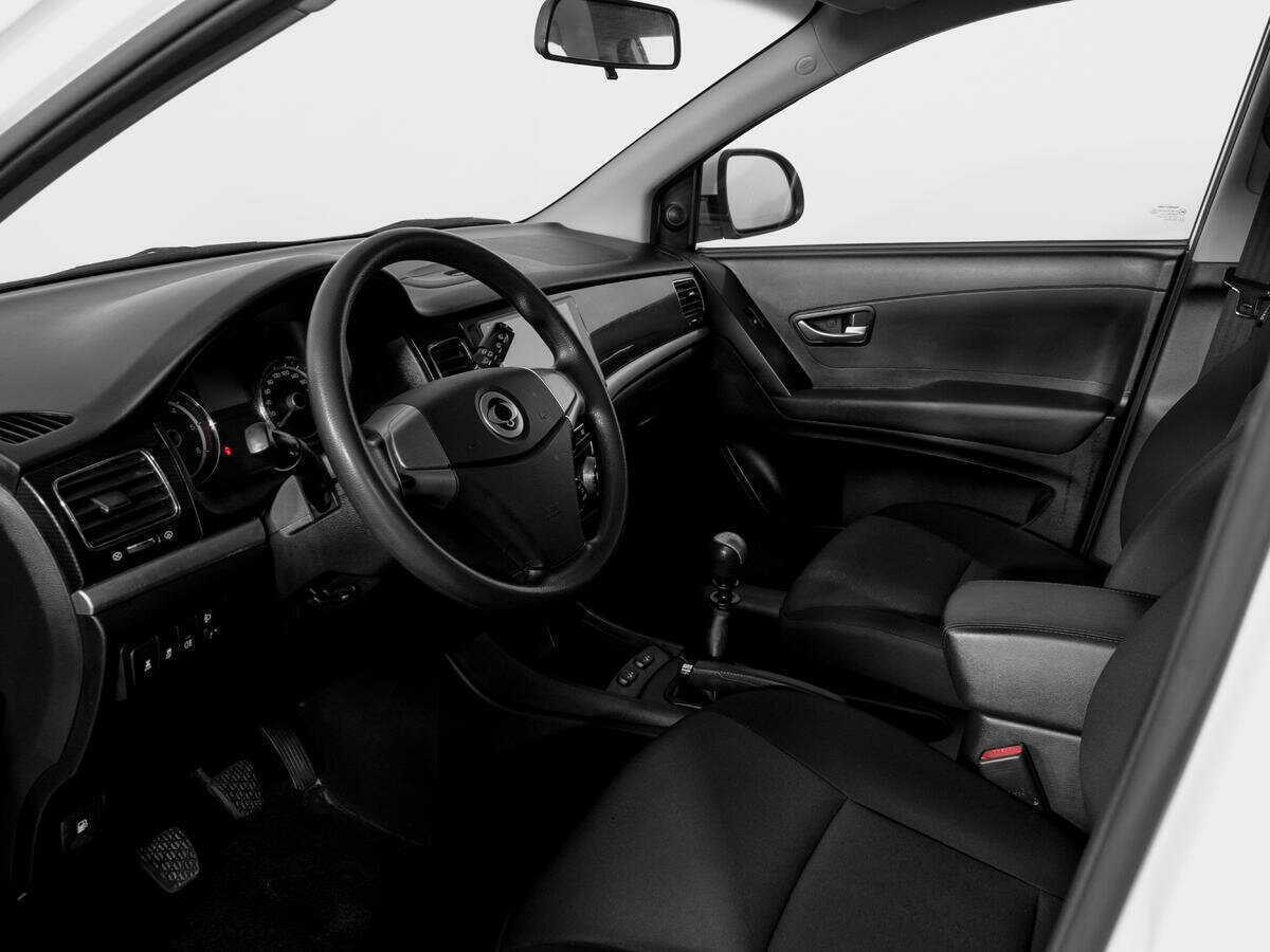 Б/У Сан-Ён Актион 2013 года. Фото: #14