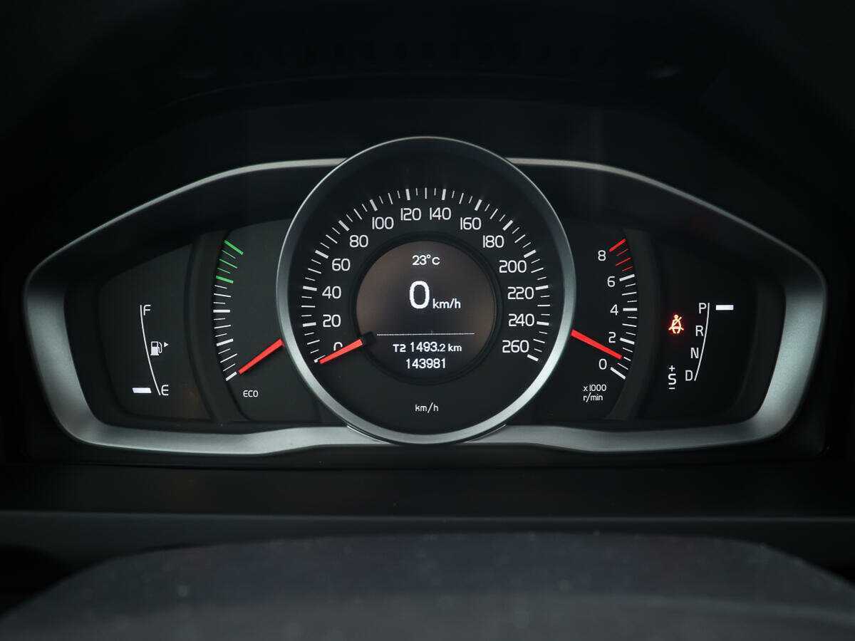 Б/У Вольво С60 2013 года. Фото: #12