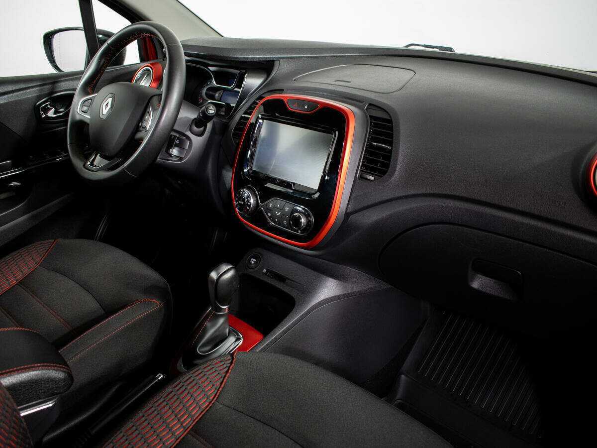 Б/У Рено Каптюр 2019 года. Фото: #8