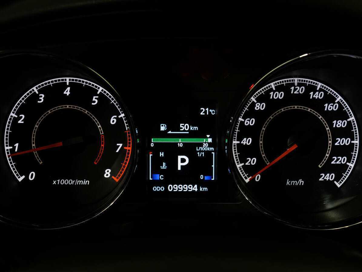 Б/У Митсубиши АС-Икс 2012 года. Фото: #15