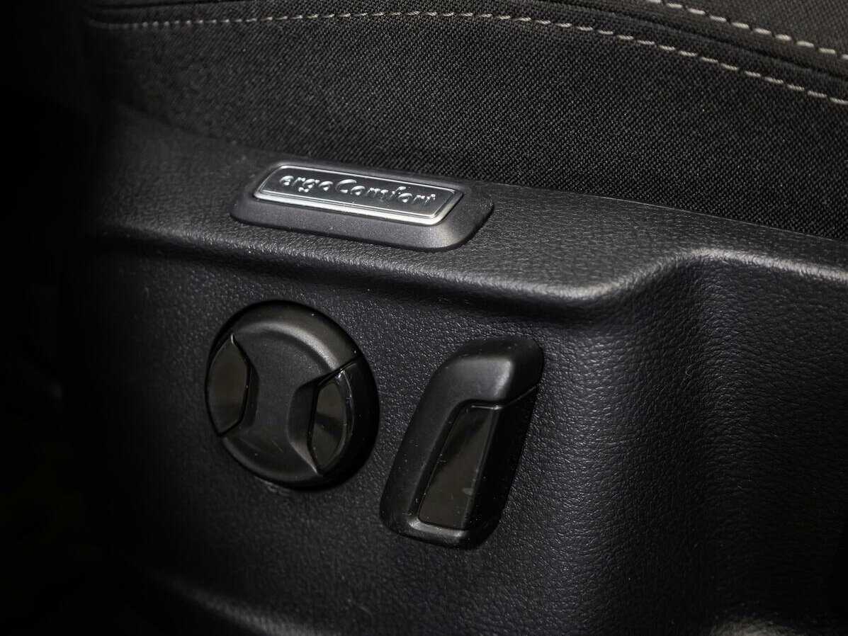 Б/У Фольксваген Пассат 2016 года. Фото: #15