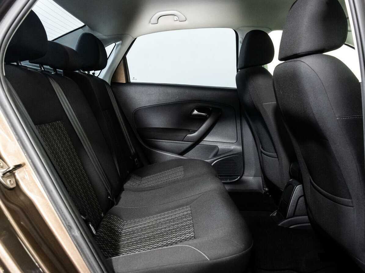 Б/У Фольксваген Поло 2018 года. Фото: #13