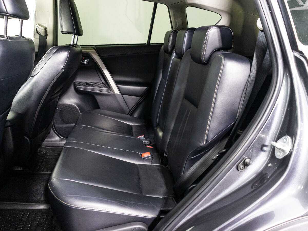 Б/У Тойота Рав4 2013 года. Фото: #9