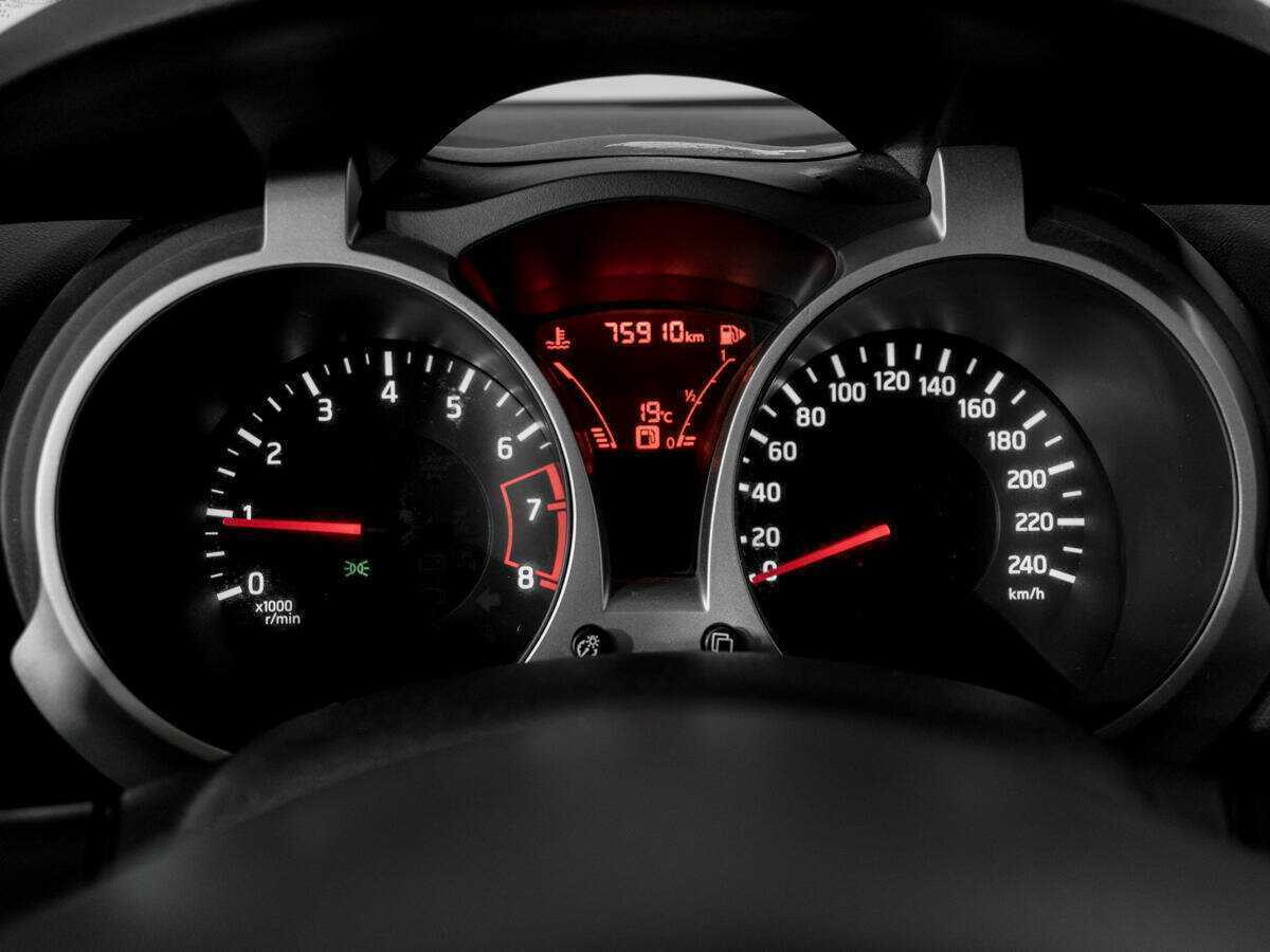 Б/У Ниссан Жук 2013 года. Фото: #10