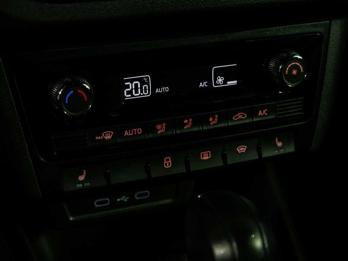 Б/У Фольксваген Поло 2021 года. Фото: #16