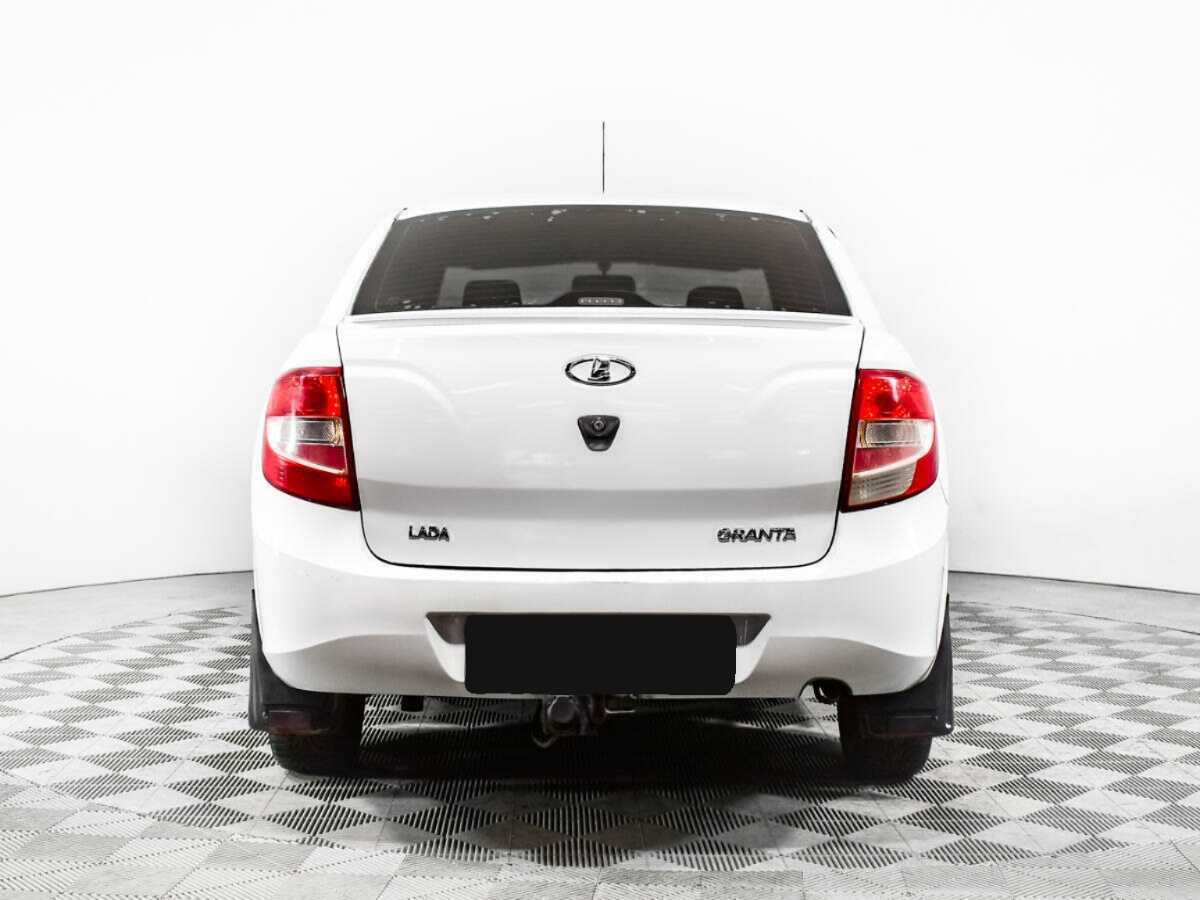 Б/У Лада (ВАЗ) Гранта 2013 года. Фото: #5
