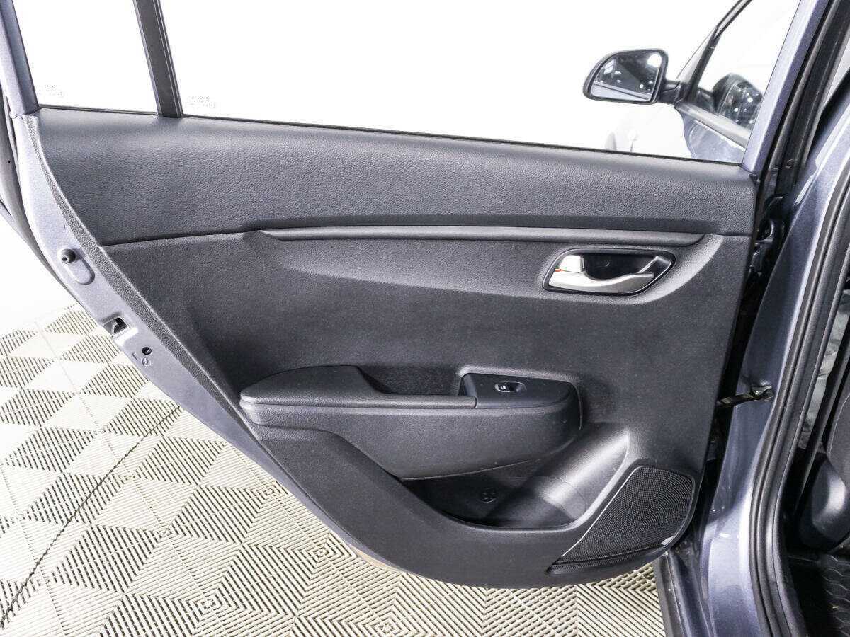 Б/У Киа Рио 2021 года. Фото: #23