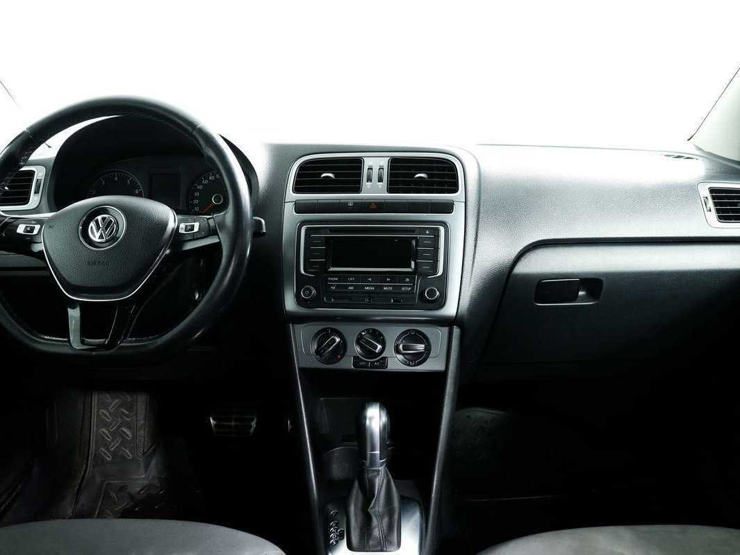 Б/У Фольксваген Поло 2016 года. Фото: #10