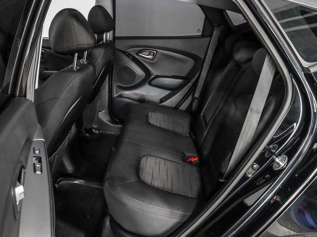 Б/У Хендай ай-икс35 2014 года. Фото: #9