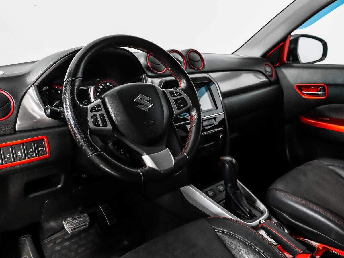 Б/У Сузуки Витара 2017 года. Фото: #8