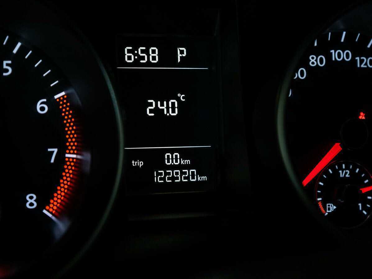 Б/У Фольксваген Гольф 2012 года. Фото: #11