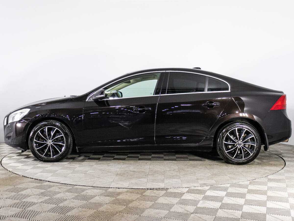 Б/У Вольво С60 2012 года. Фото: #7