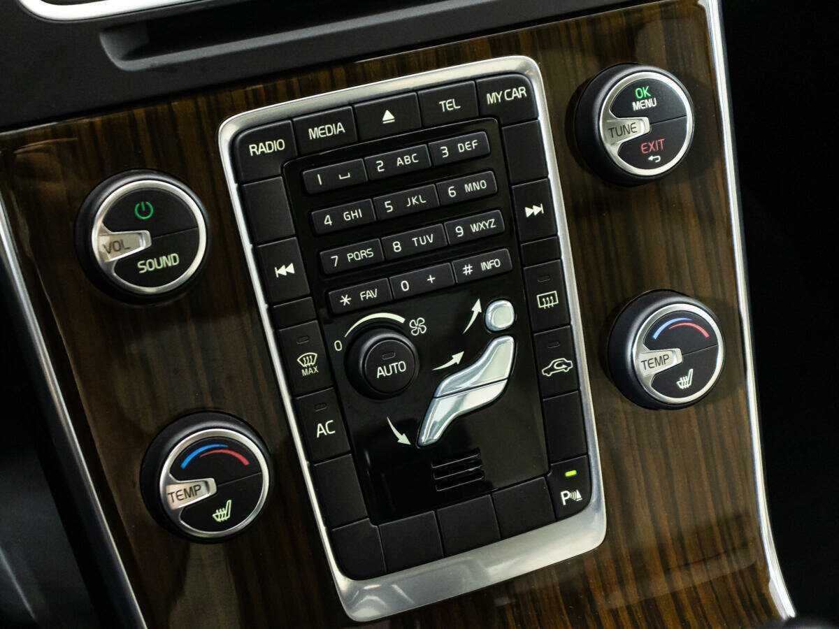 Б/У Вольво С60 2012 года. Фото: #14