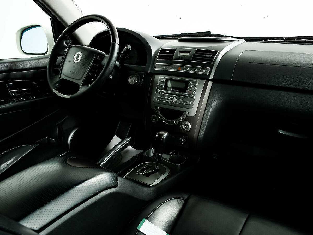 Б/У Сан-Ён Рекстон 2013 года. Фото: #8