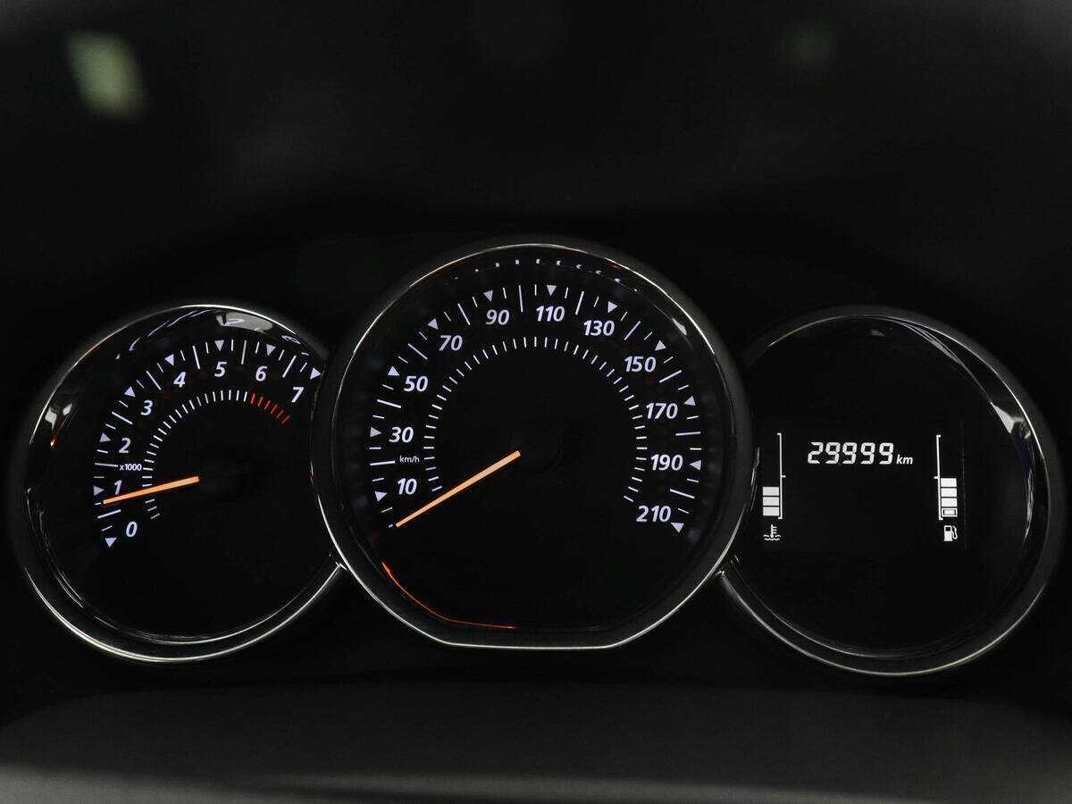 Б/У Рено Логан 2019 года. Фото: #10