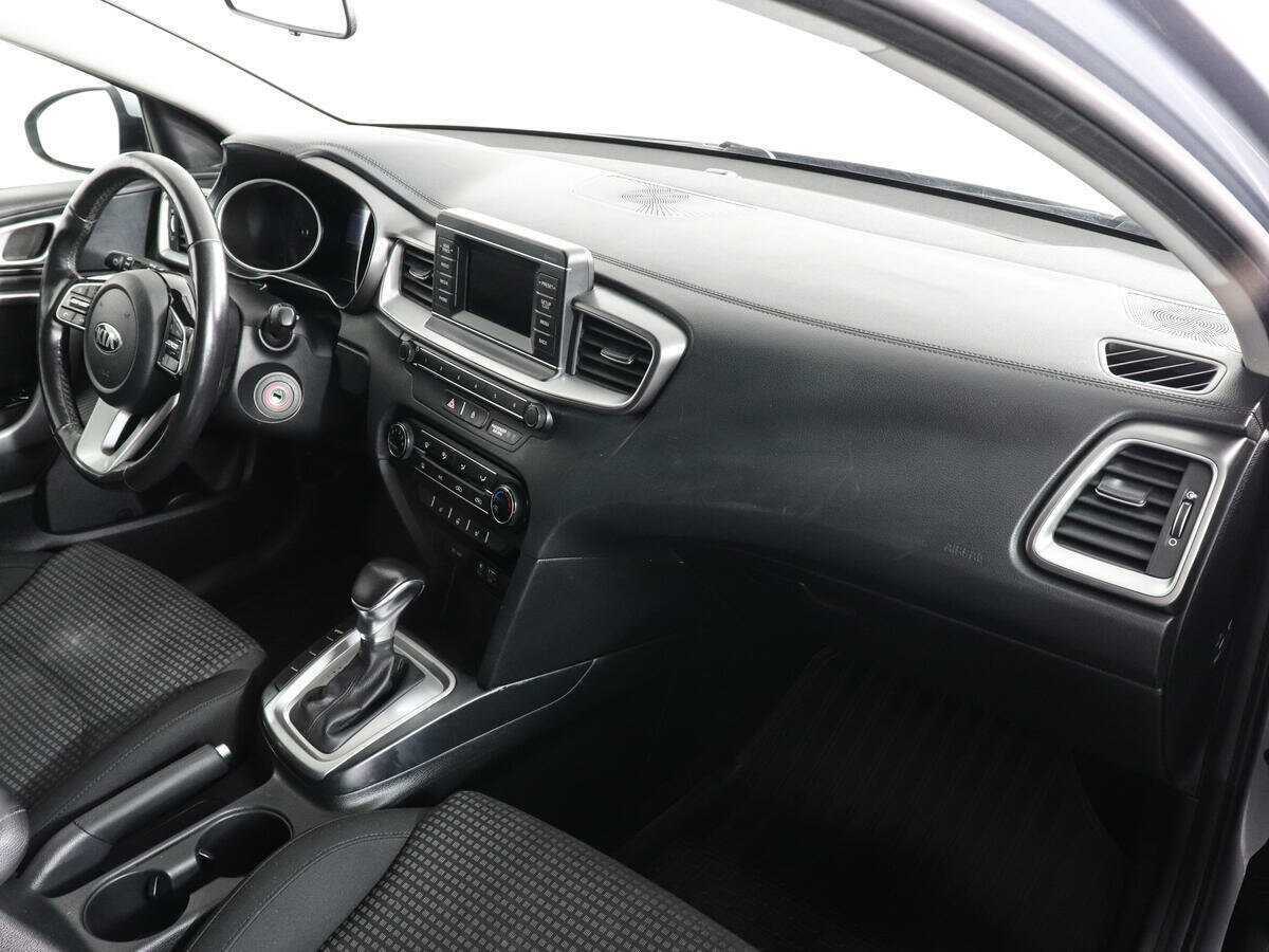 Б/У Киа Сид 2018 года. Фото: #9
