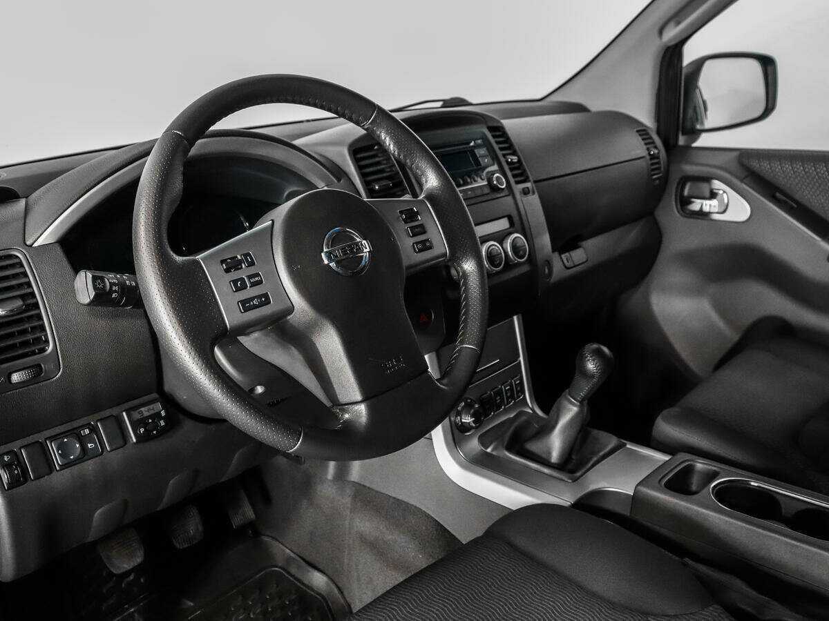 Б/У Ниссан Патфайндер 2013 года. Фото: #8