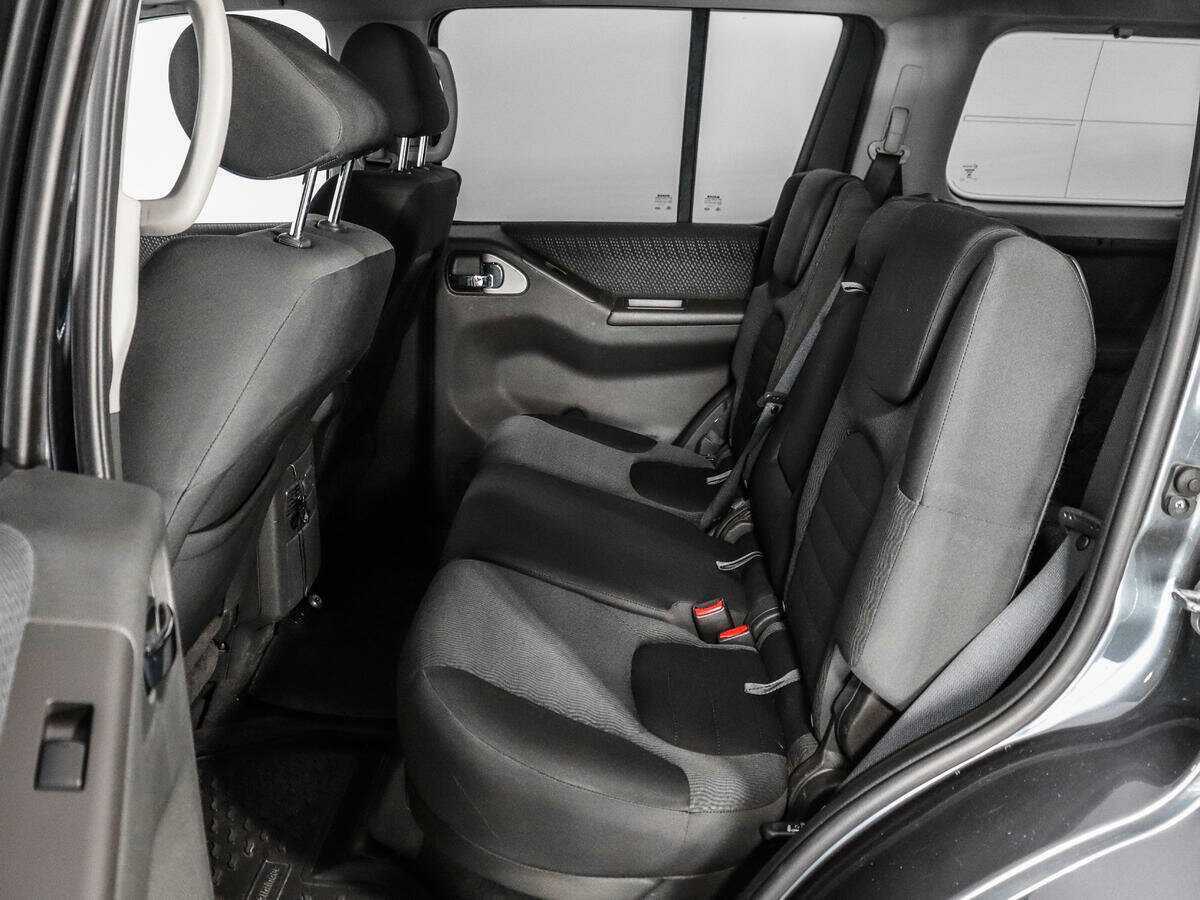 Б/У Ниссан Патфайндер 2013 года. Фото: #9