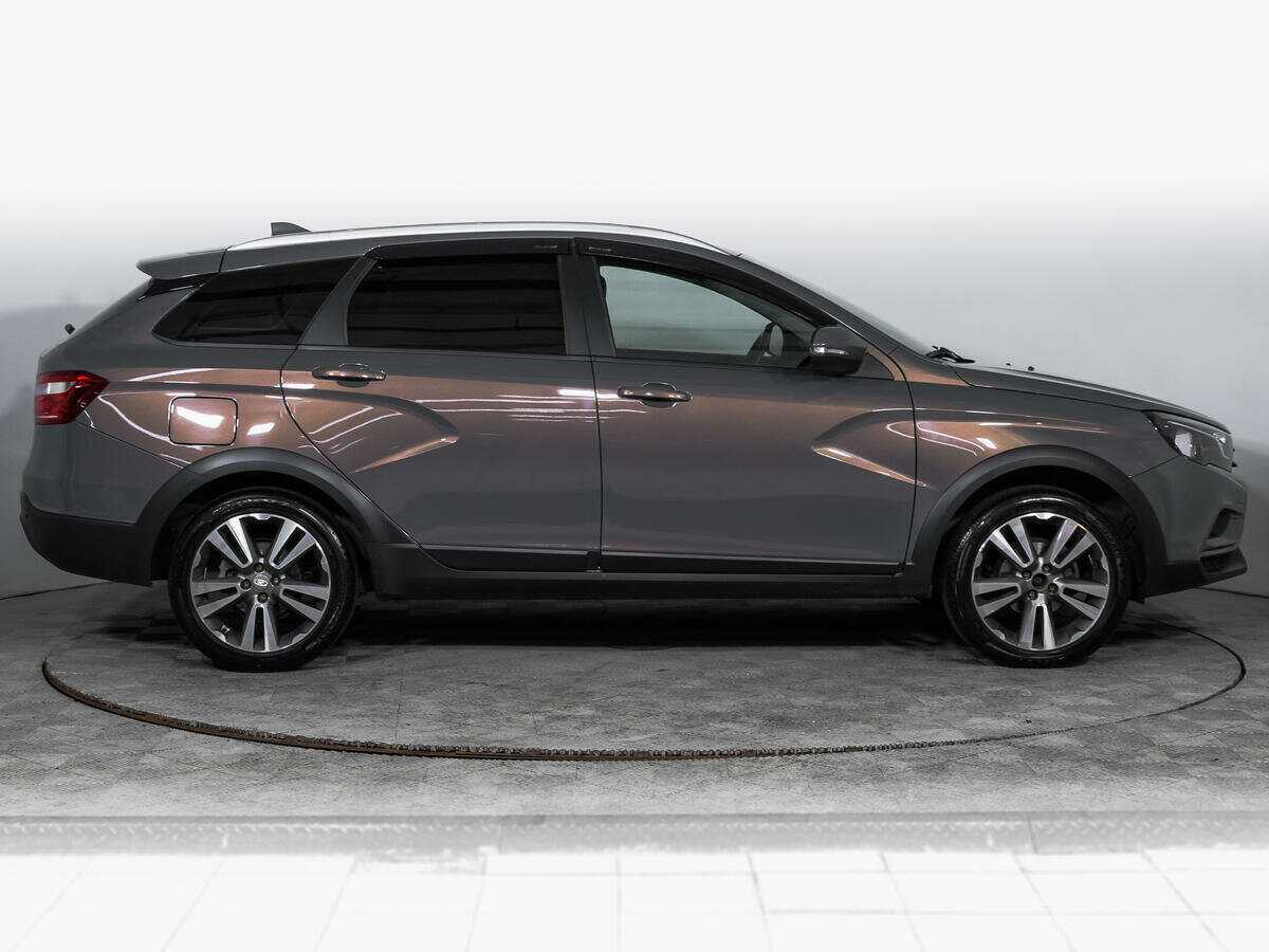 Б/У Лада (ВАЗ) Веста 2021 года. Фото: #3