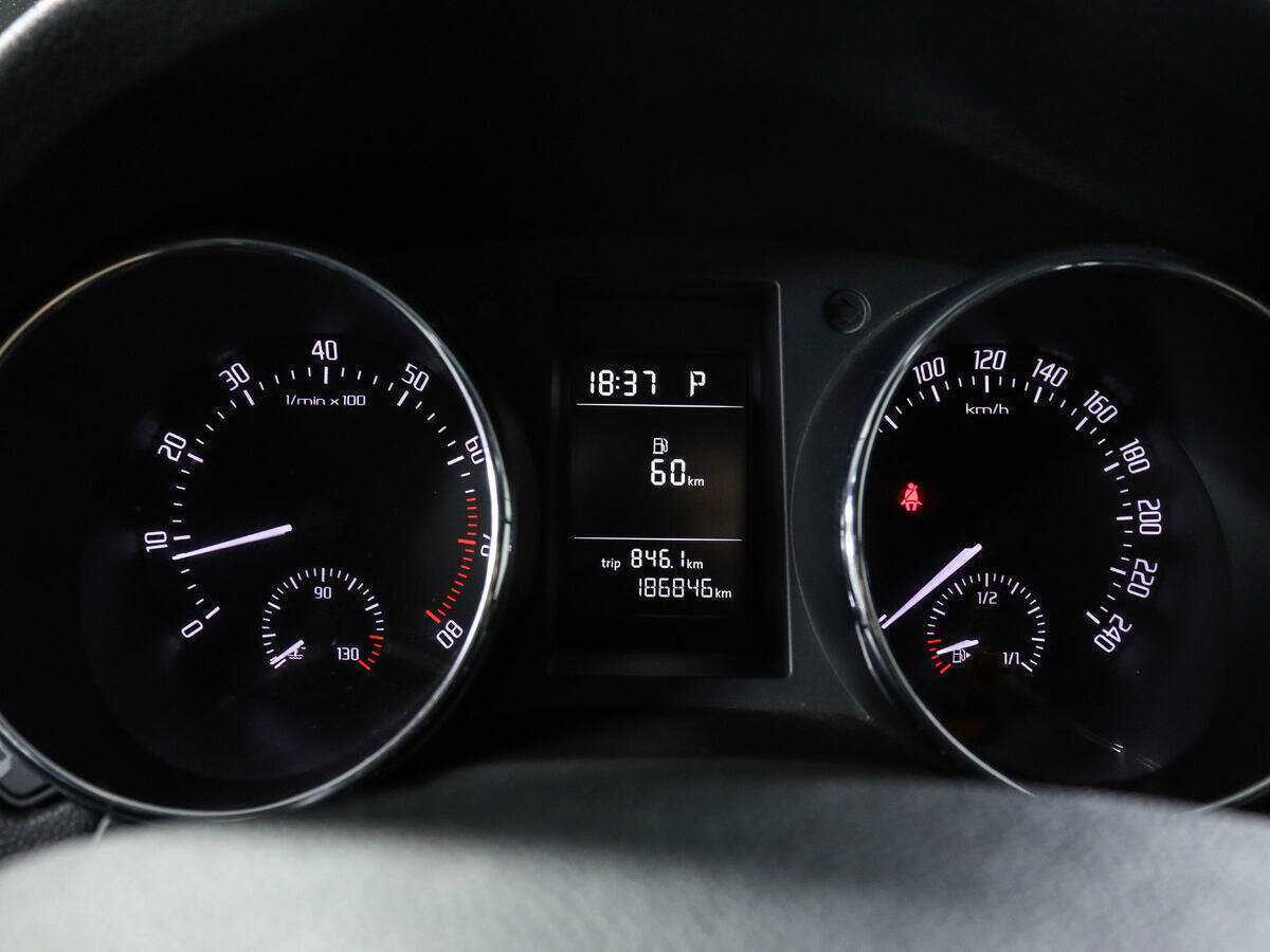 Б/У Шкода Йети 2012 года. Фото: #7