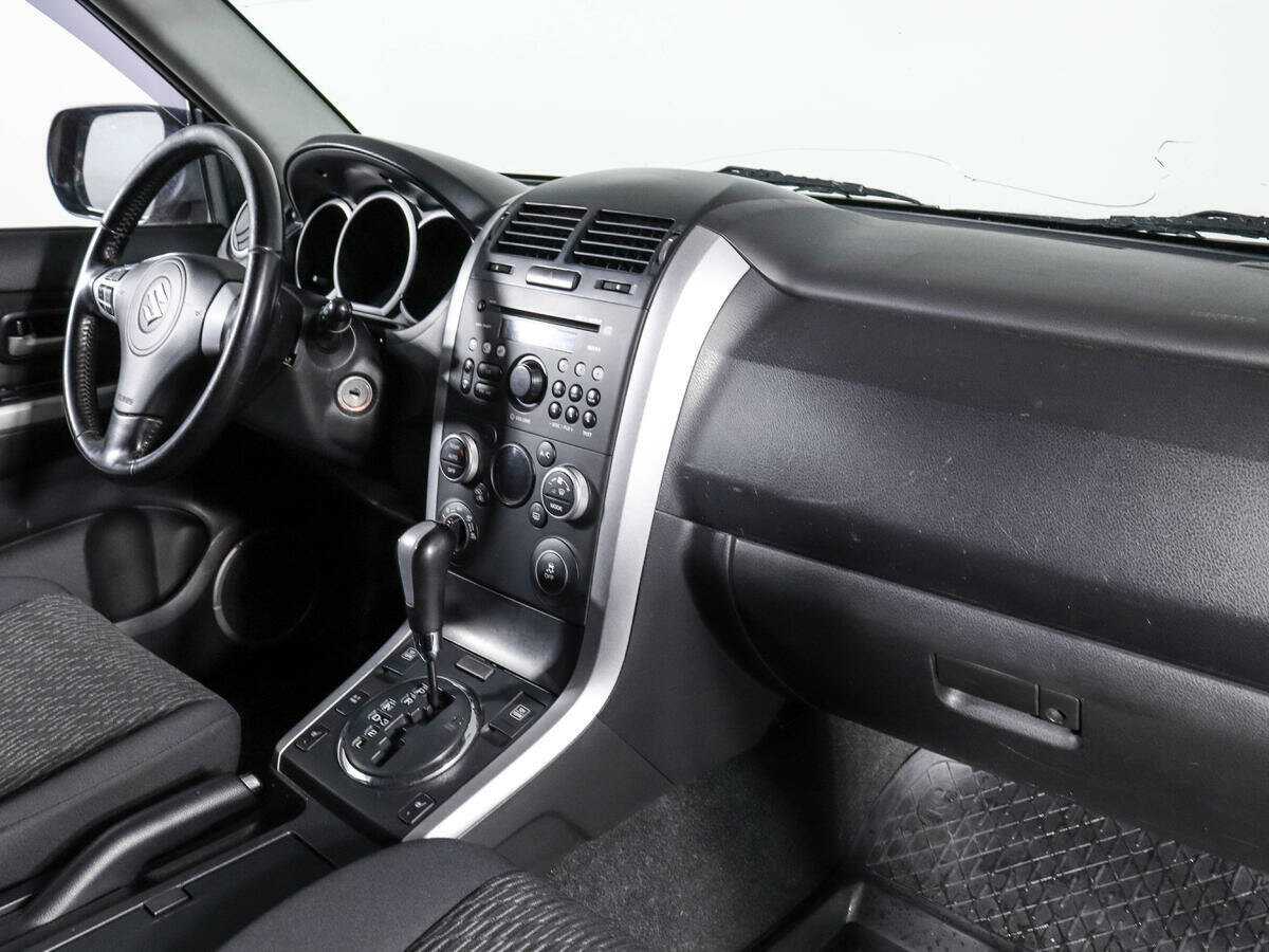 Б/У Сузуки Гранд Витара 2012 года. Фото: #8