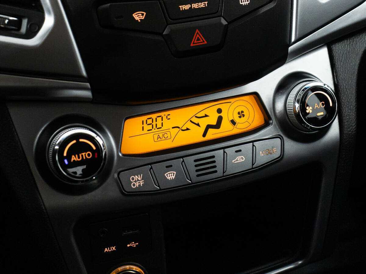 Б/У Сан-Ён Актион 2014 года. Фото: #14