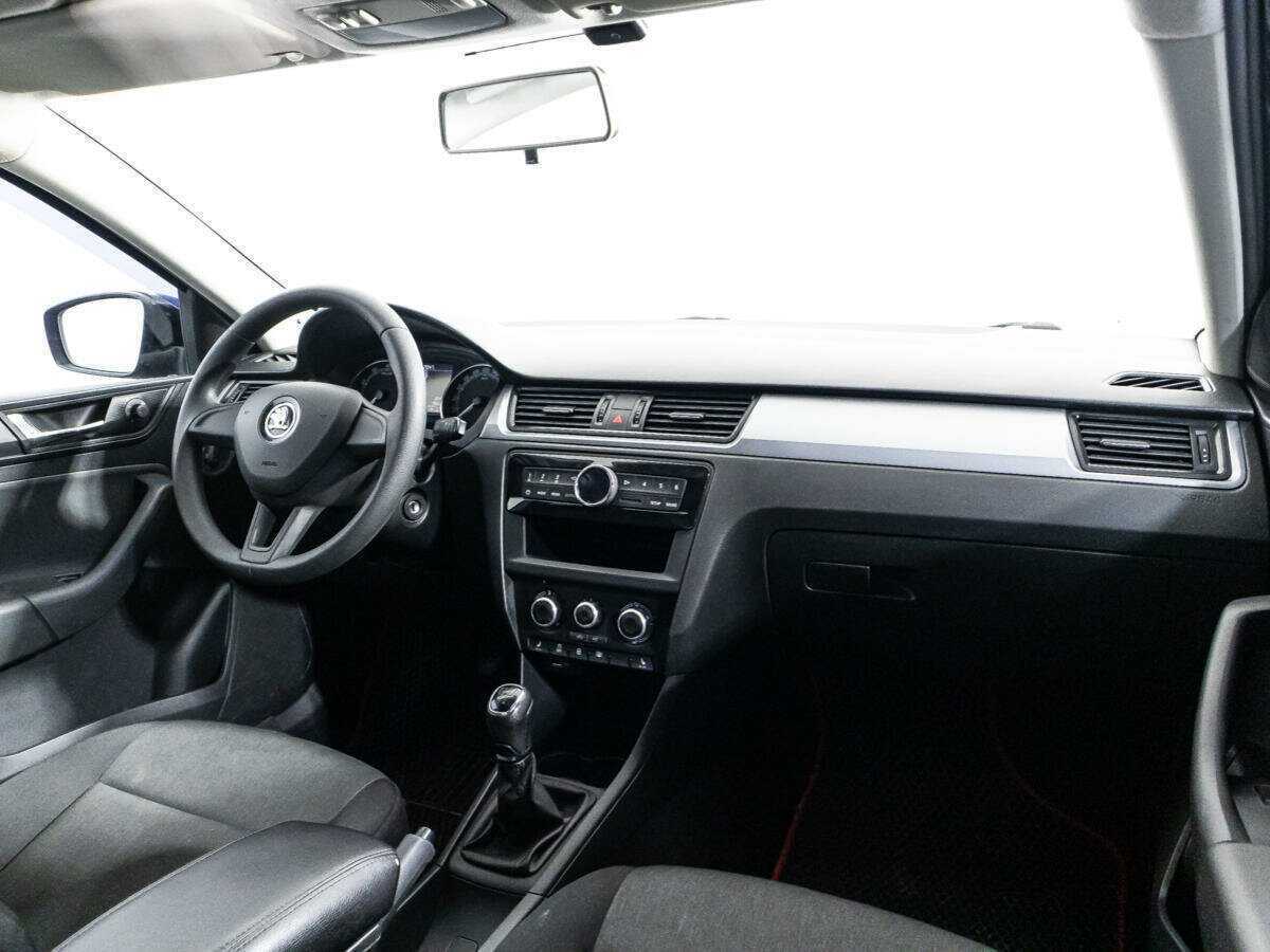 Б/У Шкода Рапид 2018 года. Фото: #8