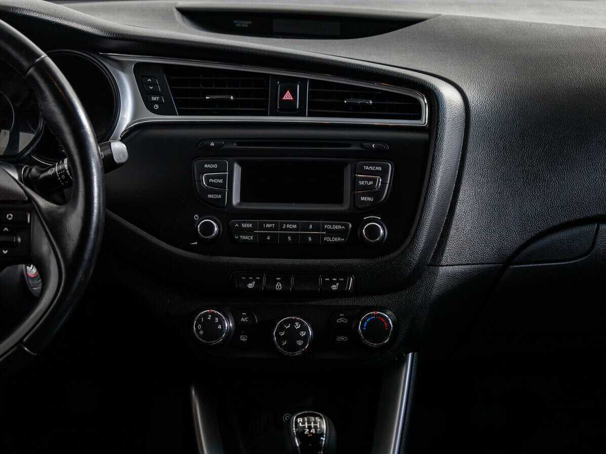 Б/У Киа Сид 2017 года. Фото: #10