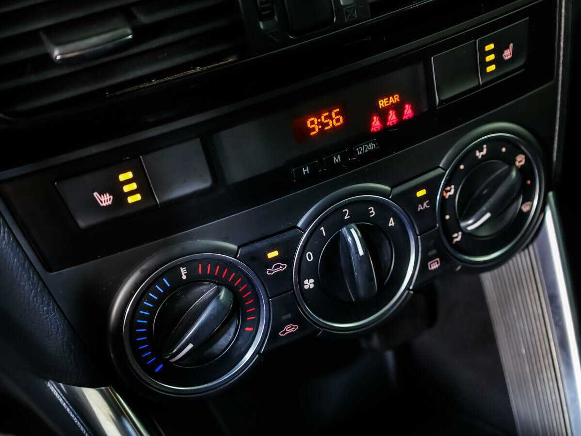 Б/У Мазда Ц-Икс-5 2013 года. Фото: #12