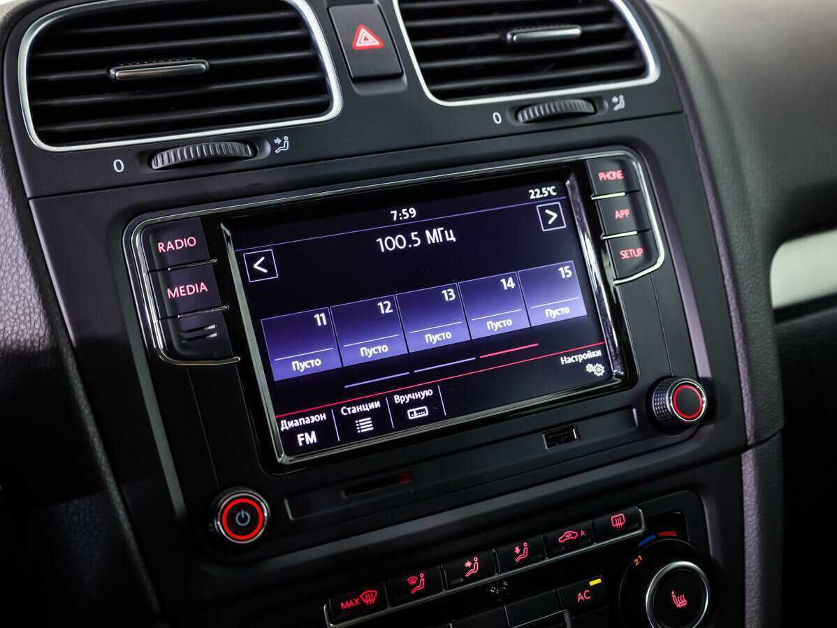 Б/У Фольксваген Гольф 2012 года. Фото: #12