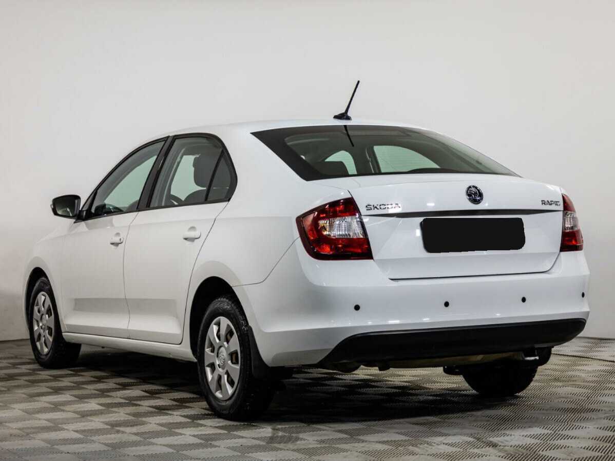 Б/У Шкода Рапид 2017 года. Фото: #5