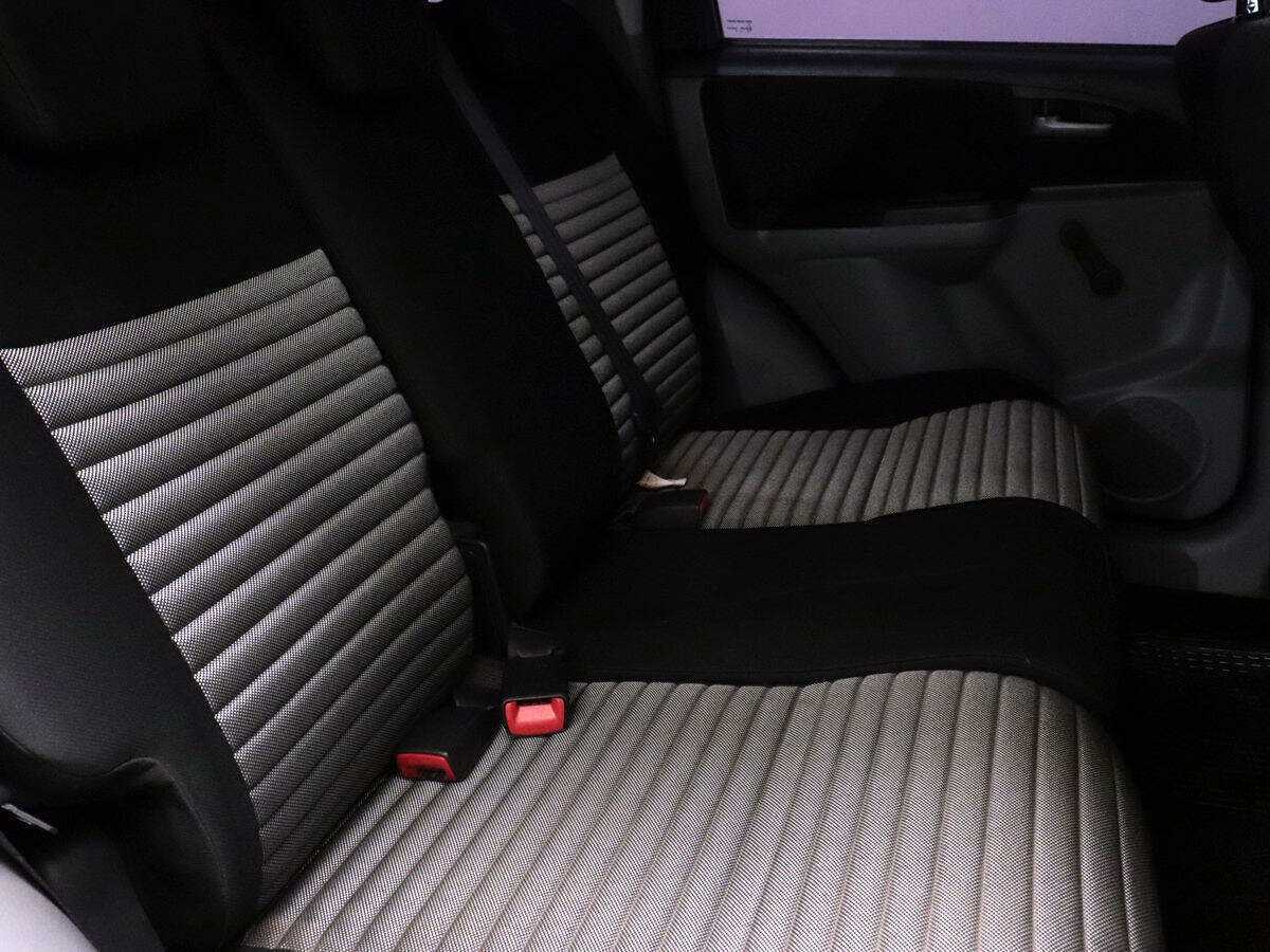 Б/У Сузуки С-Икс4 2012 года. Фото: #7