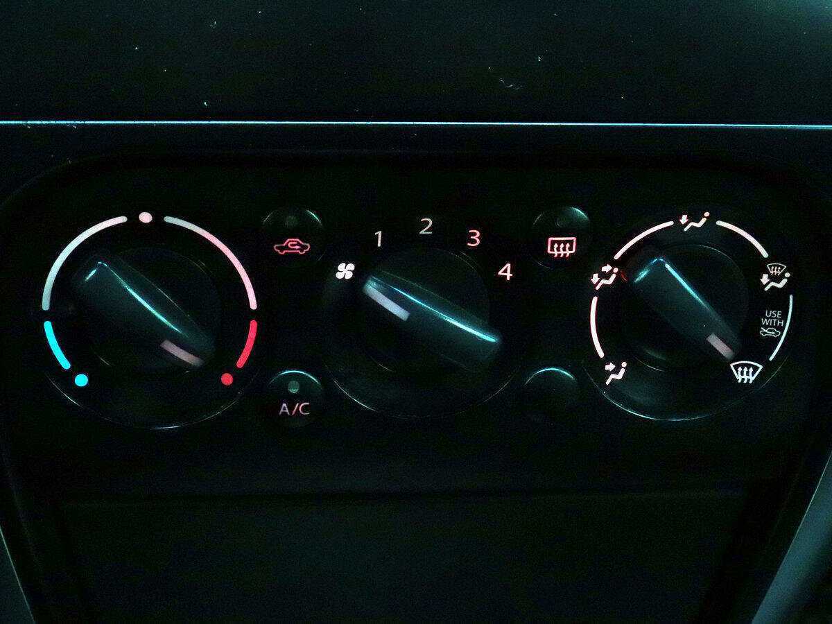 Б/У Сузуки С-Икс4 2012 года. Фото: #10